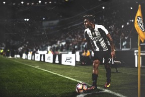 开云体育APP下载-奥运周期关键战之夜，布伦森惊艳四座，当凡人英雄点燃纽约的篮球圣火