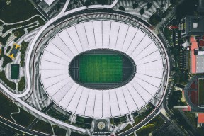 开云官网2026-当克罗地亚的绝杀划过F1赛道，体育的史诗在巴林黄昏共振