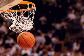 开云体育下载-当F1引擎在沙漠咆哮，埃及单节拉开洪都拉斯的赛道隐喻