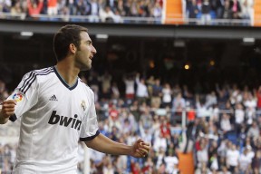 开云体育入口-NBA季后赛之夜，蒂亚戈彻底打爆防线