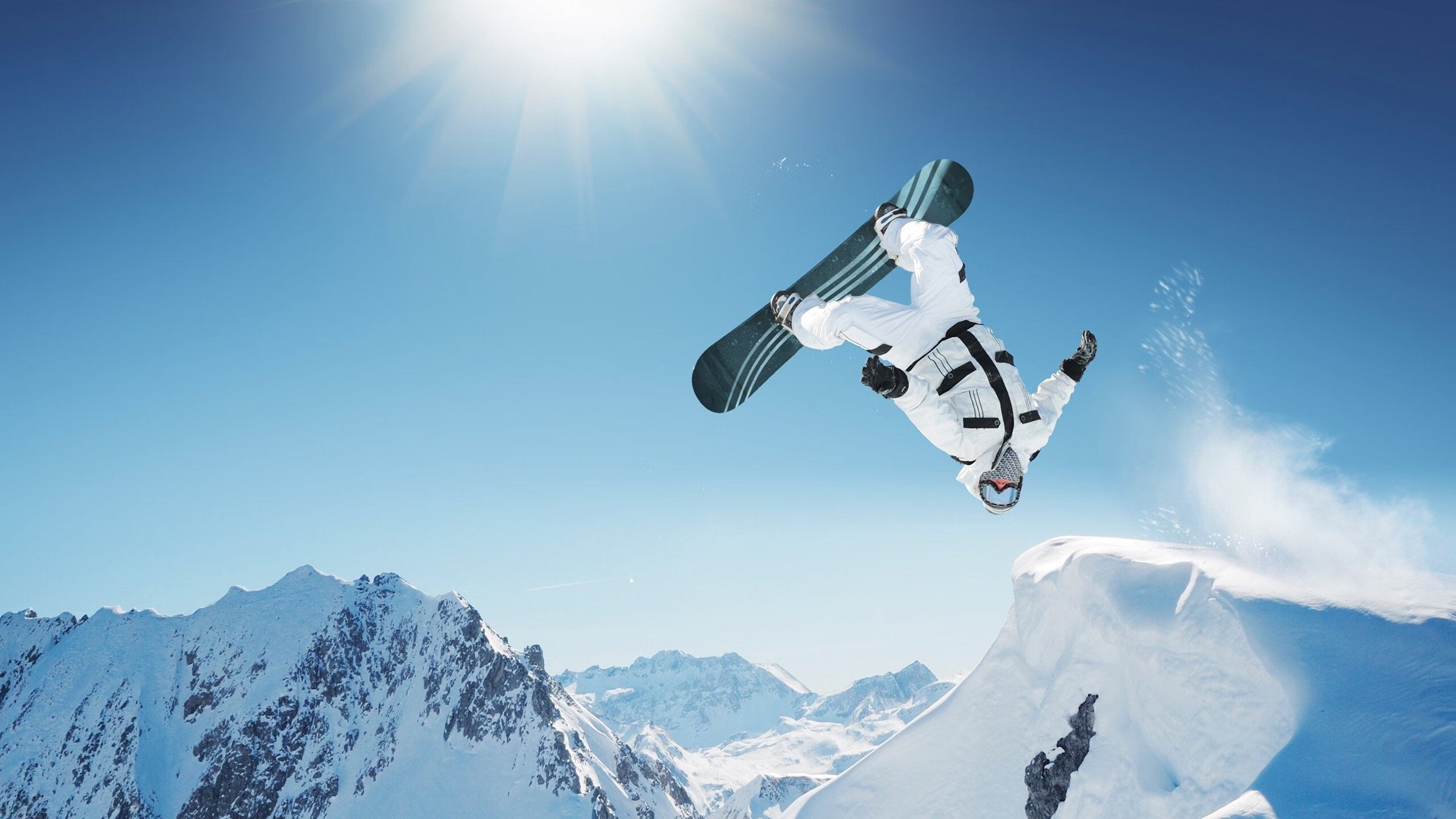 足球场上的地缘暗战，当尼斯压制希腊，世界杯版图已悄然改写